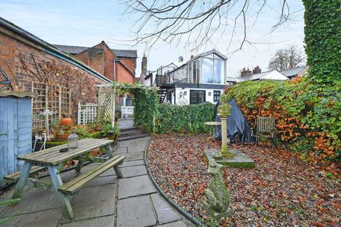 2 bedroom end of terrace house for sale, Pegs Cottage, 58 High Street, Eccleshall. ST21 6BZ