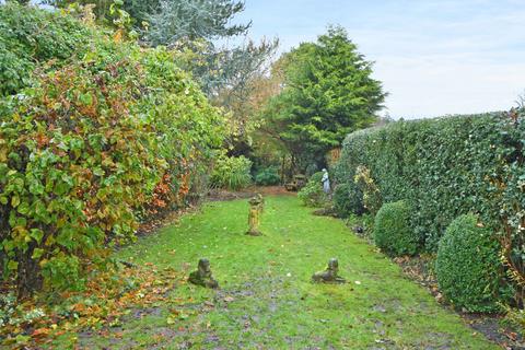 2 bedroom end of terrace house for sale, Pegs Cottage, 58 High Street, Eccleshall. ST21 6BZ