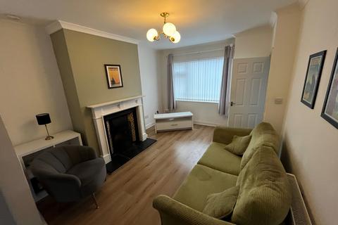 2 bedroom terraced house to rent - Worcester Road, HU5