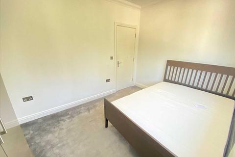 House share to rent, Perryn Road, Acton