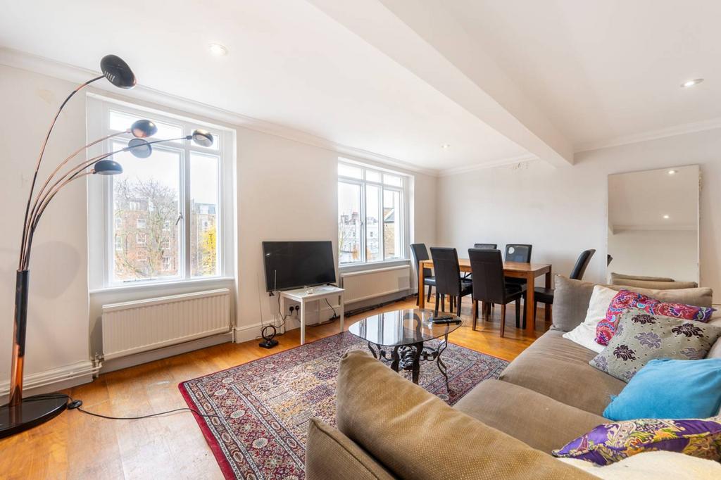 Elgin Crescent, Notting Hill, London... 3 bed flat for sale £1,450,000