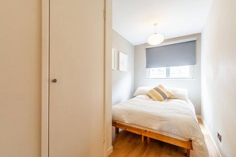 2 bedroom flat to rent, Upper Richmond Road, Putney, London, SW15
