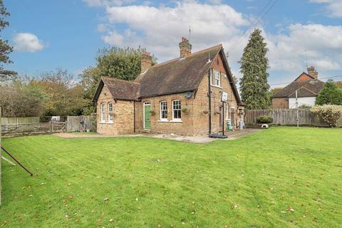 4 bedroom detached house for sale, New Ground Road, Aldbury