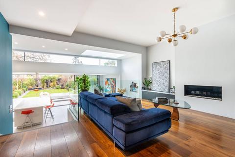 4 bedroom semi-detached house to rent - Staverton Road, Brondesbury Park, London, NW2