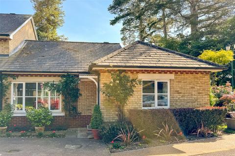 2 bedroom bungalow for sale, Marriot Terrace, Chorleywood, Rickmansworth, Hertfordshire, WD3