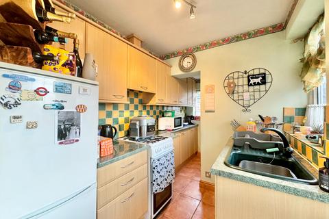 3 bedroom terraced house for sale, Coupland Road, Garforth