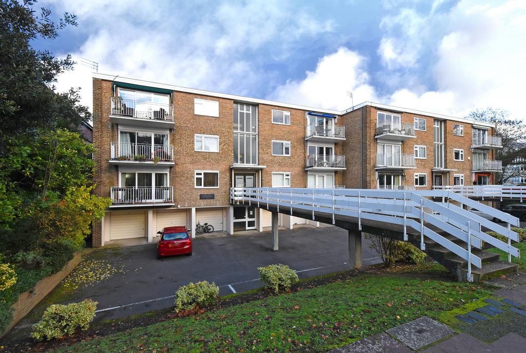Caton Court, 4 Beckenham Grove, Bromley, Kent, BR2 2 bed apartment to