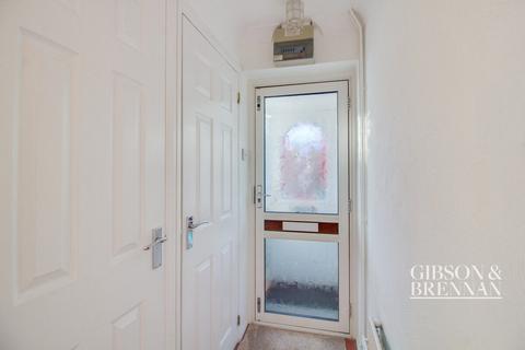 12 Bradbourne Way, Pitsea, Basildon, SS13 2DW