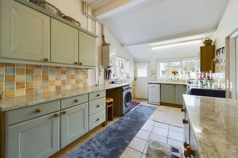 4 bedroom detached bungalow for sale, Victoria Road, Diss