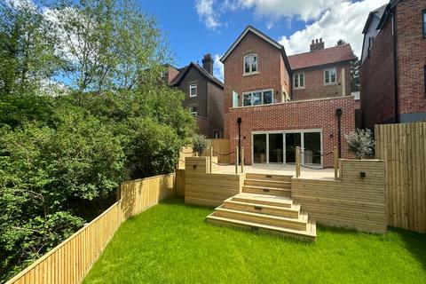 34 Kings Road, Haslemere, GU27 2QG