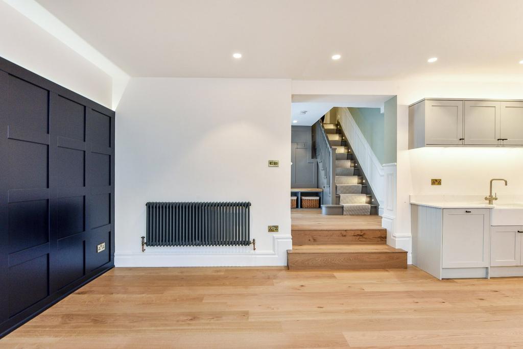 Kitchen Into Hall