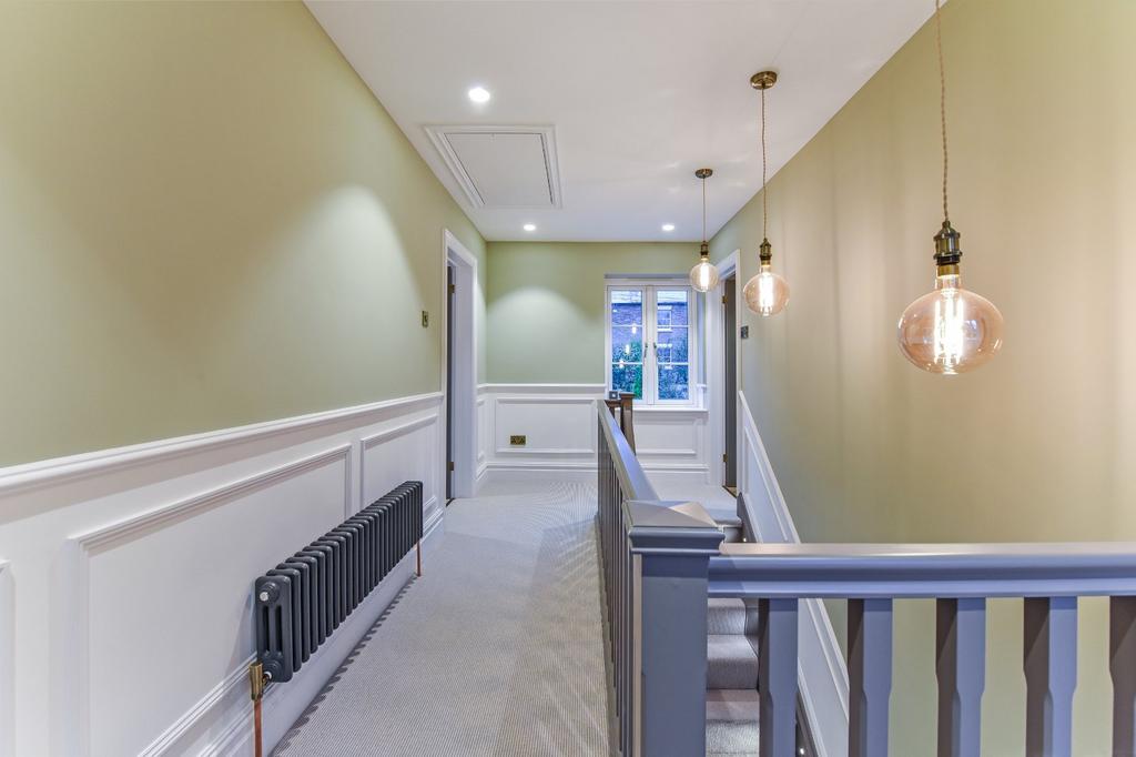 Landing Hall