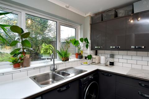 162 Bexhill Road, Brighton, BN2 6QA