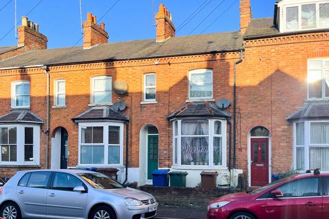 2 bedroom terraced house for sale, Gibbs Road, Banbury, OX16