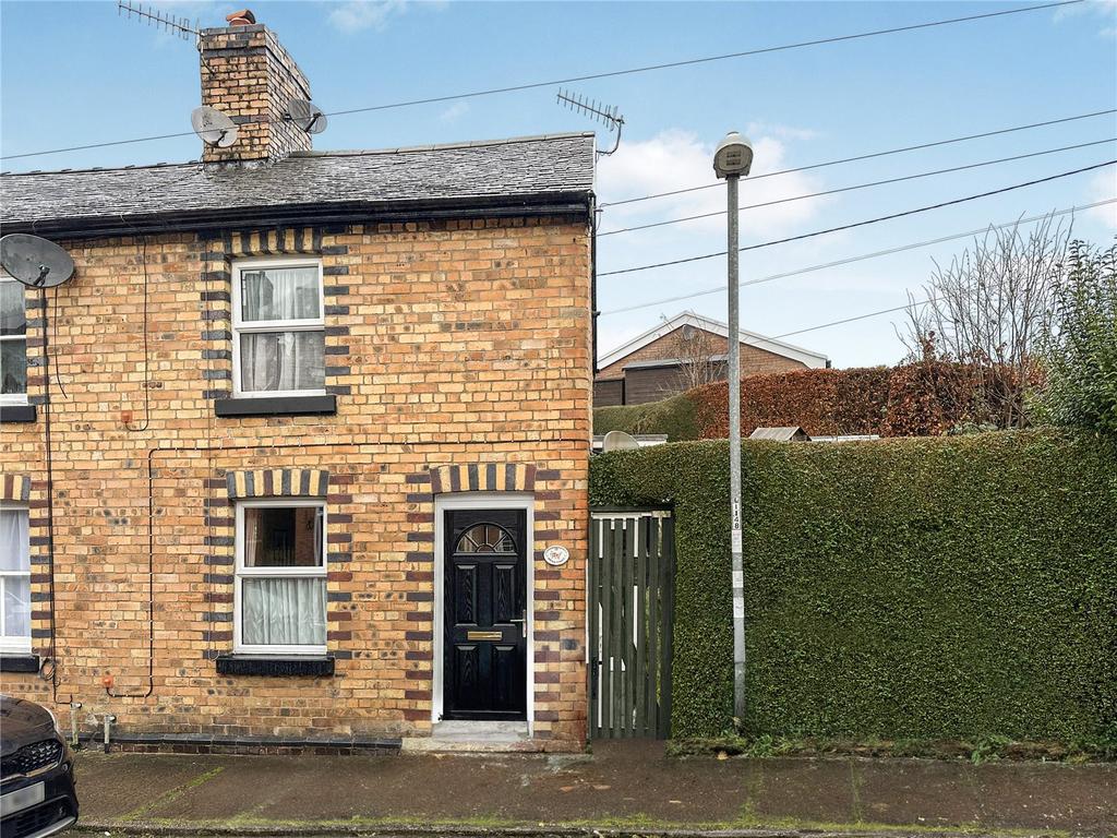 Brook Street, Llanidloes, Powys, SY18 2 bed end of terrace house for