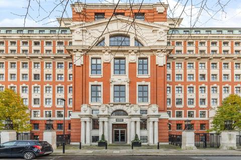 undefined, Manor Gardens London, 4