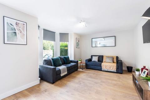 6 bedroom house to rent, Norwood Road, Leeds LS6