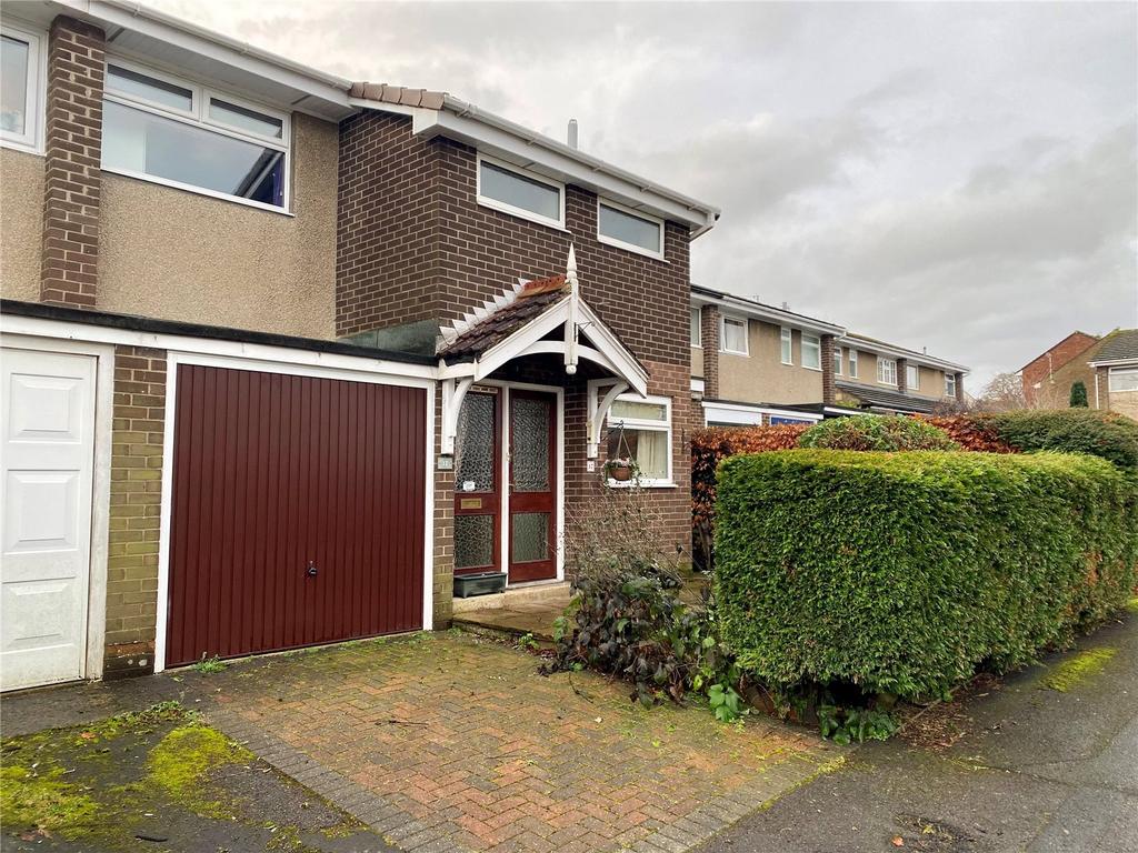 Cheviot Way, Hexham, Northumberland, NE46 3 bed semidetached house for