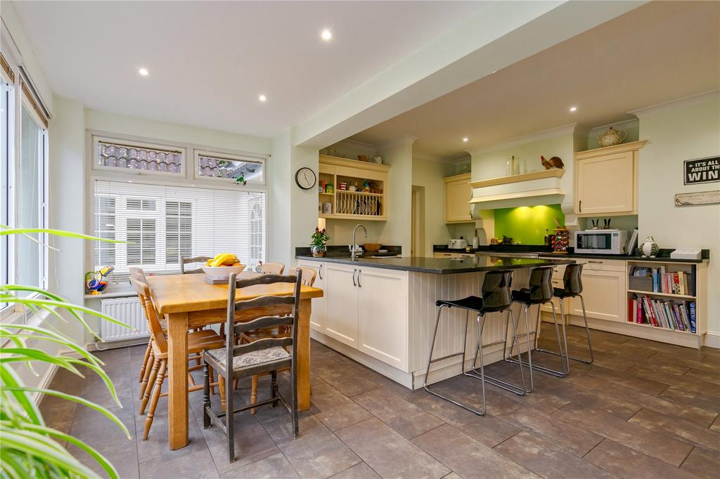 Kitchen/Breakfast