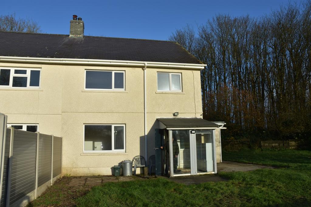 Maes y Coed, Llanwenog 3 bed semidetached house £850 pcm (£196 pw)