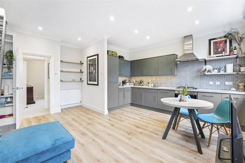 2 bedroom duplex to rent, Old Brompton Road, London, SW5