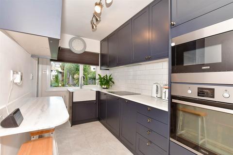 63 Axminster Crescent, Welling, DA16 1HQ