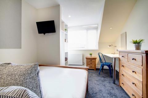 9 bedroom house to rent, Hyde Park Road, Leeds LS6