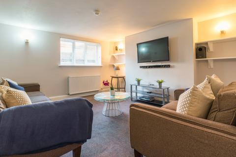 5 bedroom house to rent, Brudenell View, Leeds LS6
