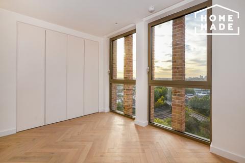 3 bedroom flat to rent - Middle Yard, Dudden Hill Lane, London, NW10