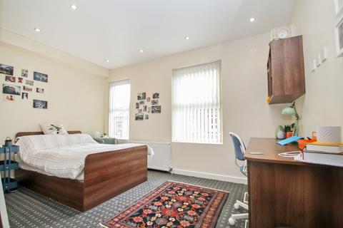 6 bedroom house to rent, Hessle Mount, Leeds LS6