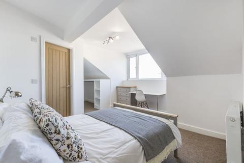 6 bedroom house to rent, Devon Road, Leeds LS2