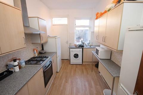 6 bedroom house to rent, St. Michaels Terrace, Leeds LS6