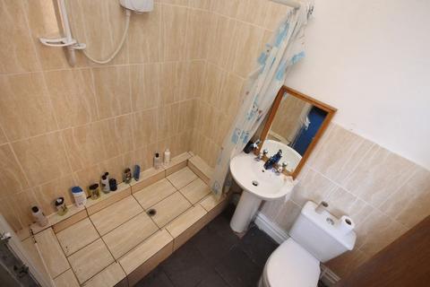 6 bedroom house to rent, St. Michaels Terrace, Leeds LS6