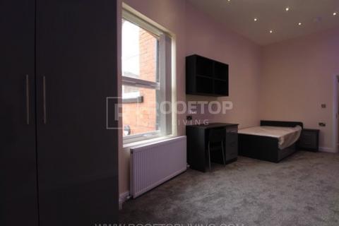 4 bedroom house to rent, Regent Park Avenue, Leeds LS6