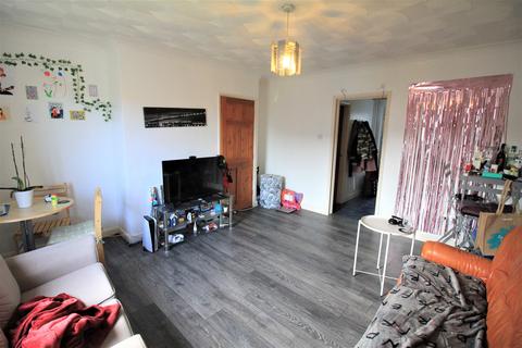 3 bedroom terraced house to rent - Bixley Close, Norwich NR5