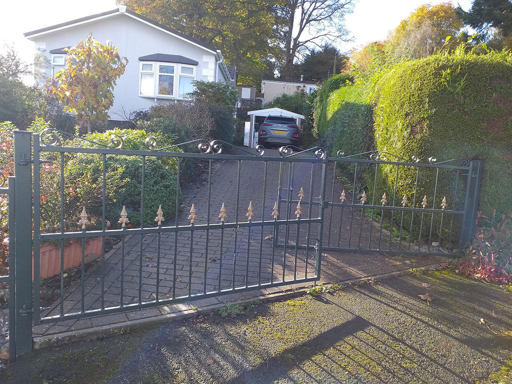 Norton Manor Park, Norton LD8 3 bed park home for sale £210,000