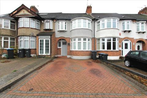 3 bedroom house to rent, Great Cambridge Road, Enfield, EN1