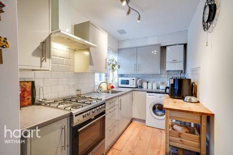 23 Benton Close, Witham, CM8 1JT