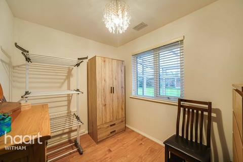 23 Benton Close, Witham, CM8 1JT