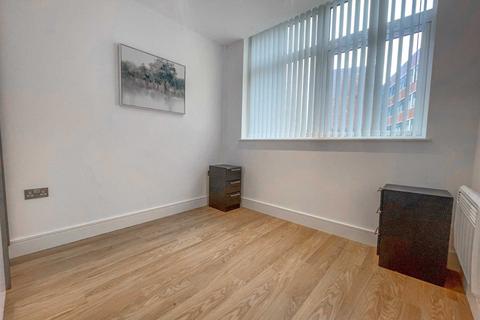 undefined, Felt House, Luton LU4