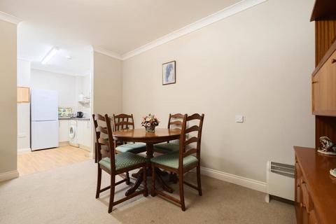 2 bedroom retirement property for sale - Bicester,  Oxfordshire,  OX26
