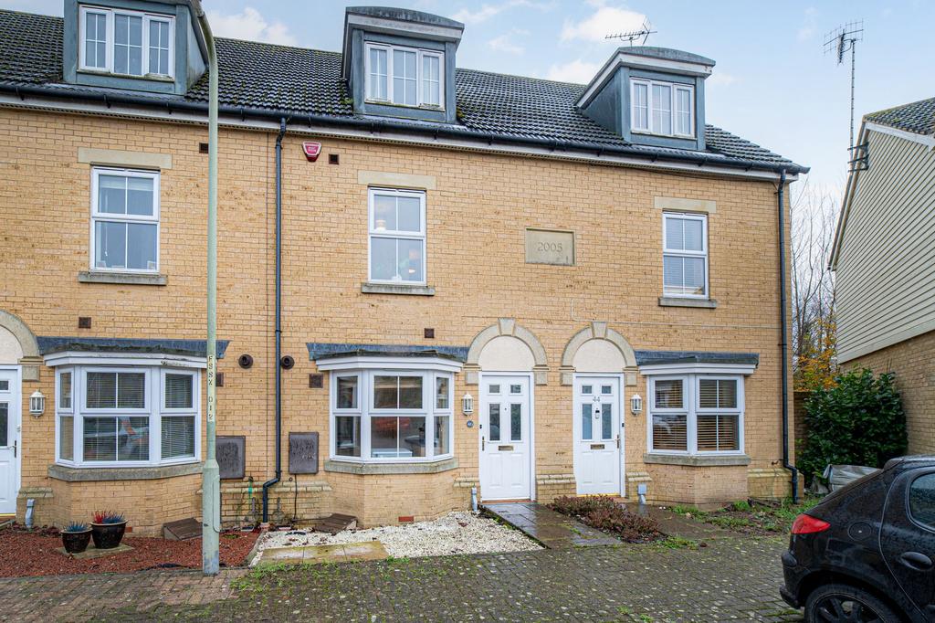 Scott Avenue, Canterbury, CT1 3 bed terraced house for sale £400,000
