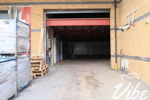 Warehouse to rent - 30 Theydon Rd , London E5