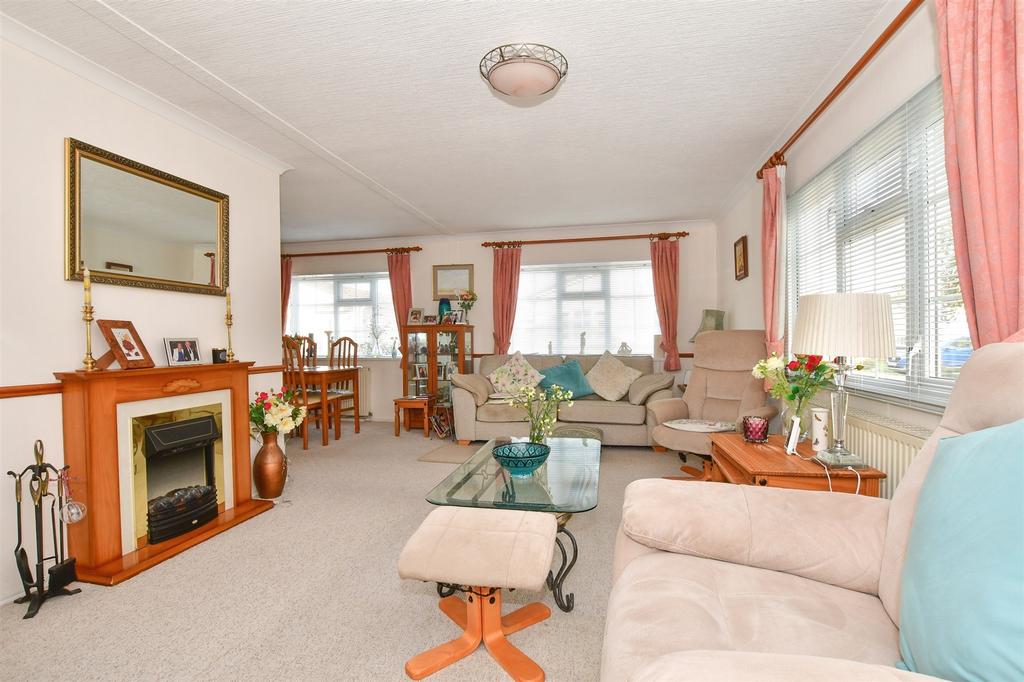 Golf Road, Deal, Kent 2 bed park home for sale £200,000