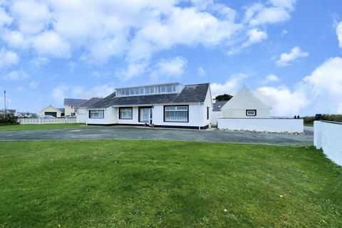 6 bedroom bungalow for sale - Haven Road, Haverfordwest, SA61