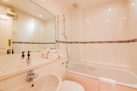 2 bedroom flat to rent - Nottingham Place, Marylebone, London, W1U