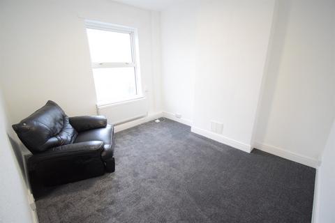 2 bedroom house to rent, Carlisle Street, , Cardiff