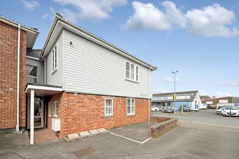 Barclay Court, Warminster