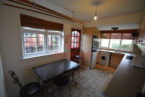 3 bedroom house to rent, St. Annes Road, Leeds LS6