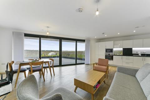 3 bedroom apartment to rent, Kingfisher Heights, Waterside Park, Royal Wharf, E16